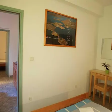 Daire Luxe Retreat With Boat Mooring Srima