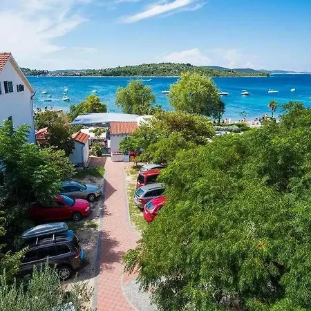Daire Luxe Retreat With Boat Mooring *
